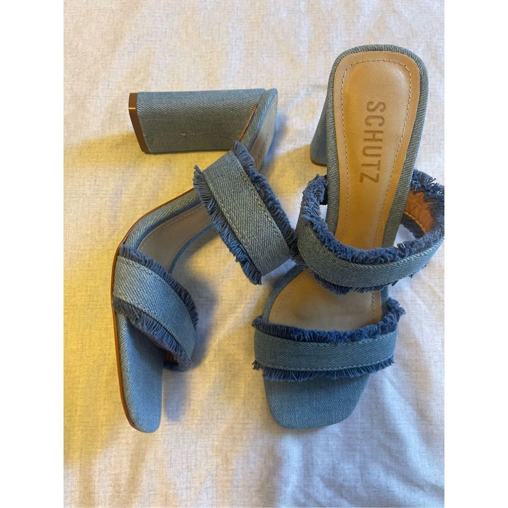 Schutz block denim fringe heels - size 7 new